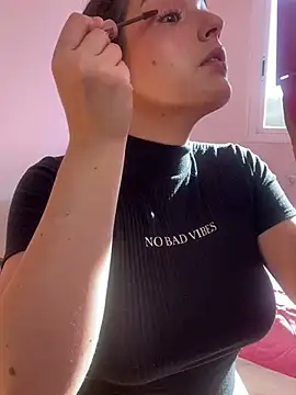 tatianaAlvarez1 online show from 13, 1, 2025