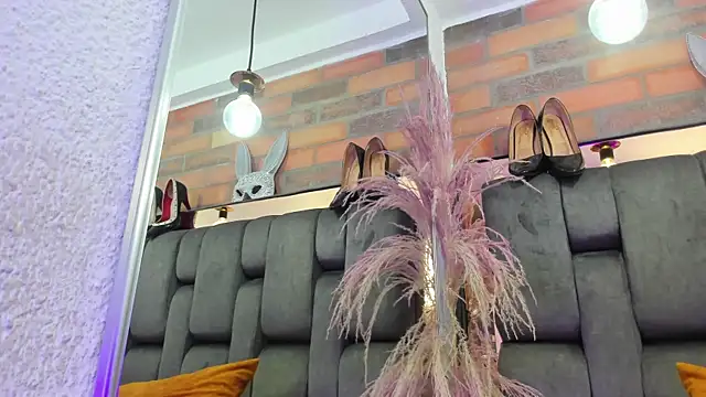 JESSYCORTES online show from 18, 10, 2025