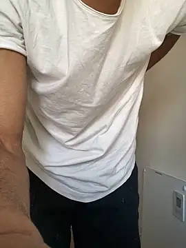 Lucascacaca online show from 1, 2, 2025