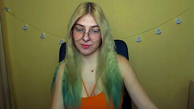 Luna Lush  online show from 14, 12, 2024