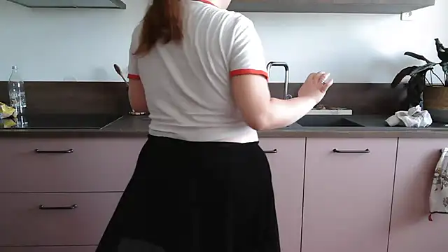 Maline26  online show from 12, 9, 2025