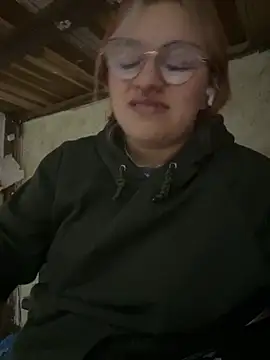 SophiaWeestt99 online show from 22, 11, 2025