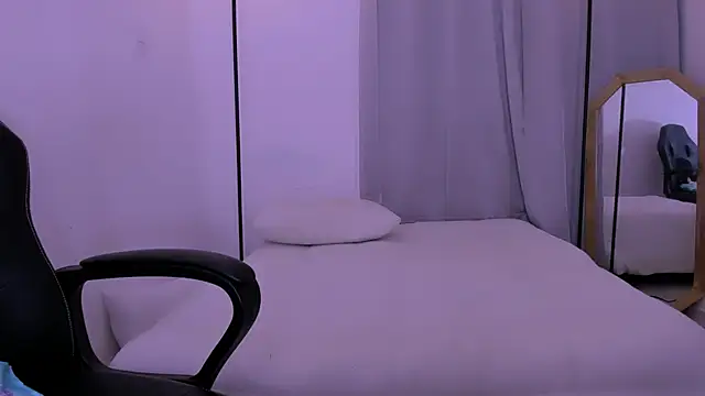 Miiafoxxx online show from 18, 12, 2024