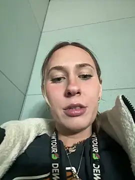 M1ssyk1ssy online show from 3, 2, 2025