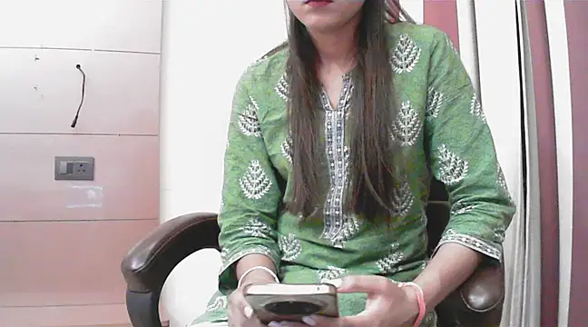 collage hoty online show from 12, 3, 2025