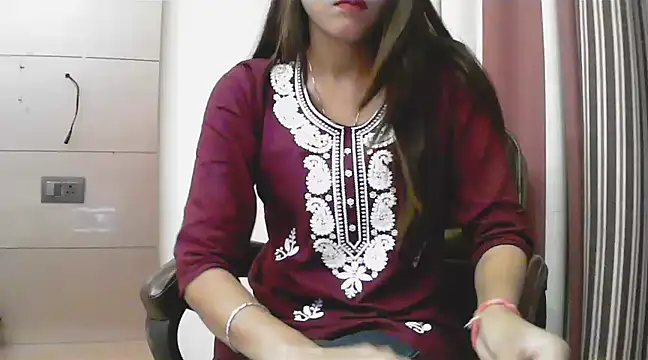 collage hoty online show from 19, 3, 2025