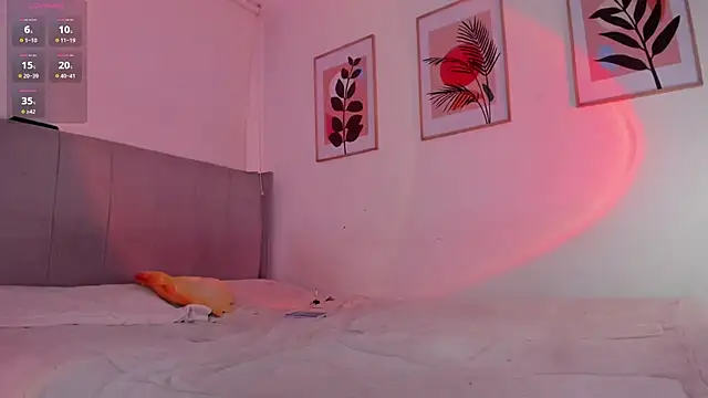 Whitekitty-exe online show from 2, 1, 2025