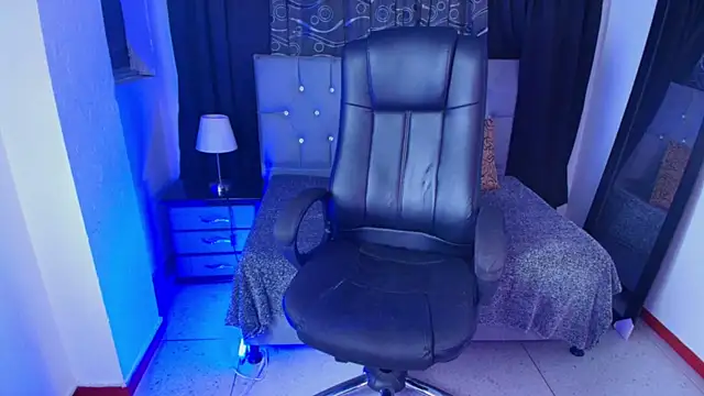 Snapshot of meggan_77 chatting on 14, 9, 2025 meggan 77 online show from 14, 9, 2025