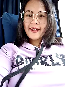 lara moon25 online show from 24, 12, 2024