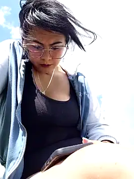 lara moon25 online show from 22, 11, 2025