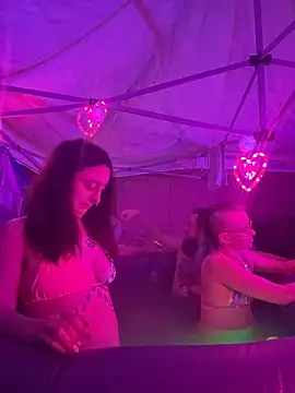 NovaLove2002 online show from 9, 2, 2026