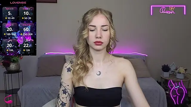 Snapshot of LunaBelli chatting on 6, 5, 2026 LunaBelli online show from 6, 5, 2026