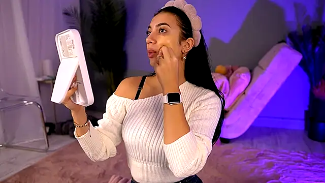 BetsyGonzale online show from 21, 10, 2025