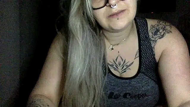 vanillesoumise online show from 10, 2, 2025