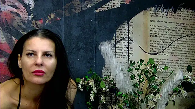 TessaKlarn online show from 13, 9, 2025