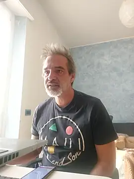 Snapshot of Marcolino183 chatting on 8, 1, 2026 Marcolino183 online show from 8, 1, 2026