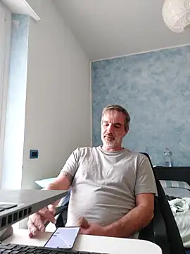 Snapshot of Marcolino183 chatting on 7, 5, 2026 Marcolino183 online show from 7, 5, 2026