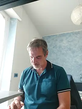 Snapshot of Marcolino183 chatting on 13, 5, 2026 Marcolino183 online show from 13, 5, 2026