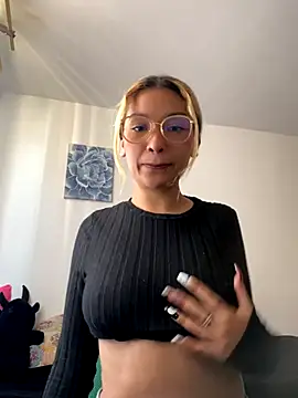 baby lizy online show from 25, 9, 2025