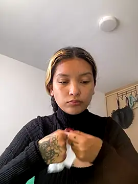 baby lizy online show from 4, 10, 2025