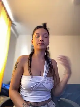 Snapshot of baby_lizy chatting on 17, 2, 2026 baby lizy online show from 17, 2, 2026