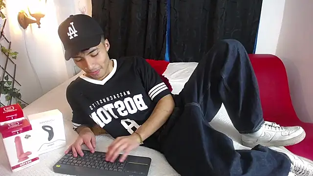 dylan fun18 online show from 6, 2, 2025