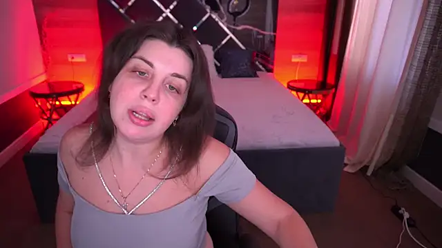 Snapshot of MirandaWong chatting on 21, 10, 2025 MirandaWong online show from 21, 10, 2025