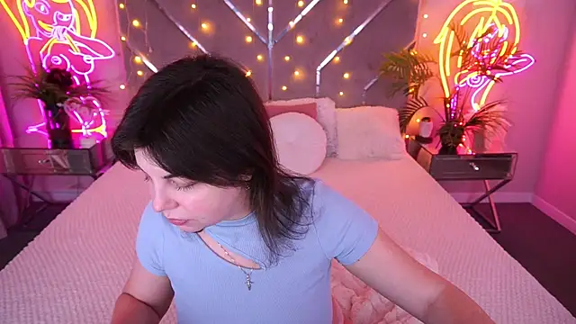 Snapshot of MirandaWong chatting on 25, 2, 2026 MirandaWong online show from 25, 2, 2026