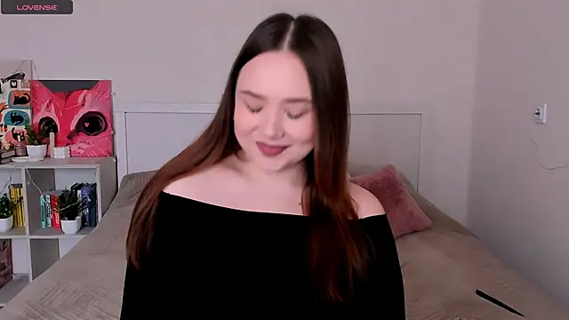 LittleKiitten online show from 8, 3, 2026