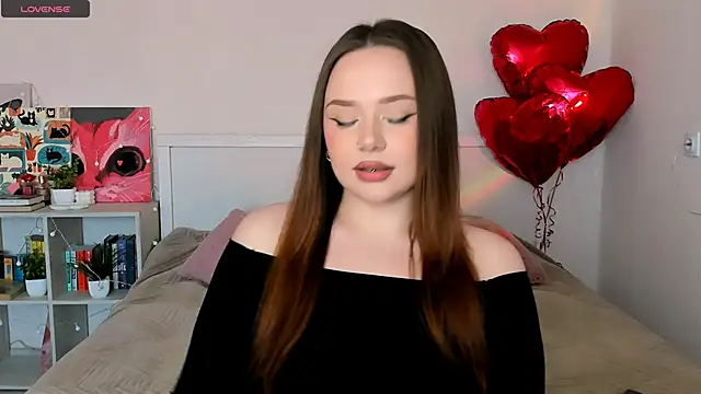 LittleKiitten online show from 5, 6, 2026