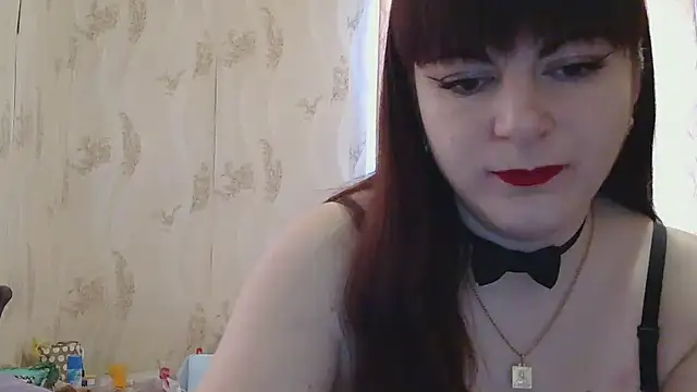 StarandMoon online show from 1, 2, 2025