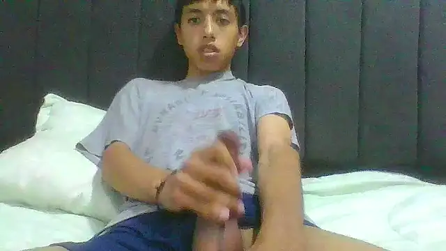 Snapshot of danuel23 chatting on 19, 11, 2025 danuel23 online show from 19, 11, 2025