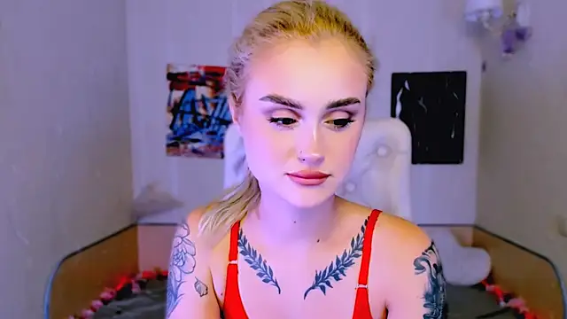  Ravenaa online show from 15, 12, 2025