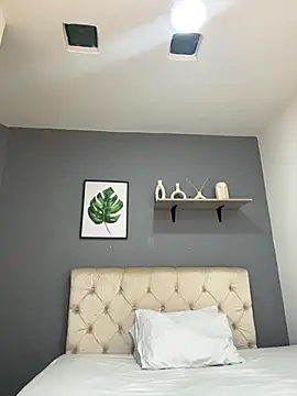 Soe Lara online show from 10, 9, 2025