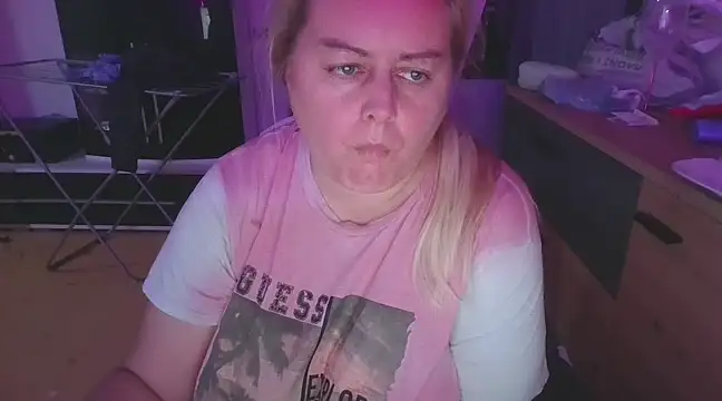 Meliss Official9 online show from 7, 3, 2025