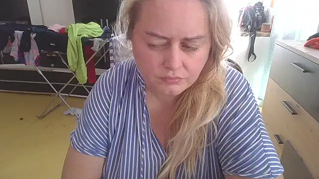 Meliss Official9 online show from 16, 3, 2025