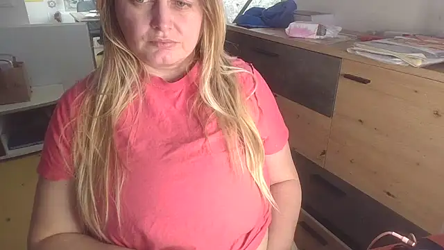 Meliss Official9 online show from 16, 2, 2026