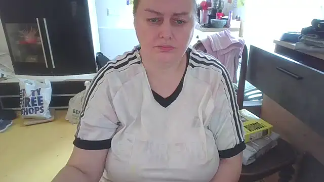 Meliss Official9 online show from 2, 4, 2026