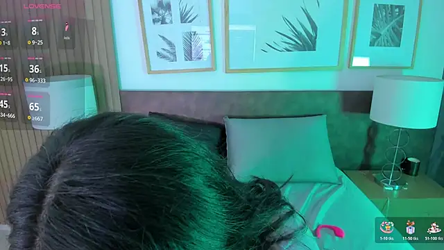 curvy rousi online show from 2, 11, 2025