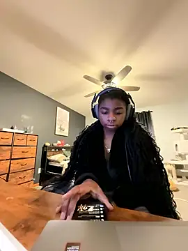 Snapshot of Harmonyxlover chatting on 8, 1, 2026 Harmonyxlover online show from 8, 1, 2026