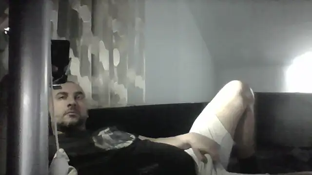 Snapshot of NewyorkDimi chatting on 2, 6, 2026 NewyorkDimi online show from 2, 6, 2026