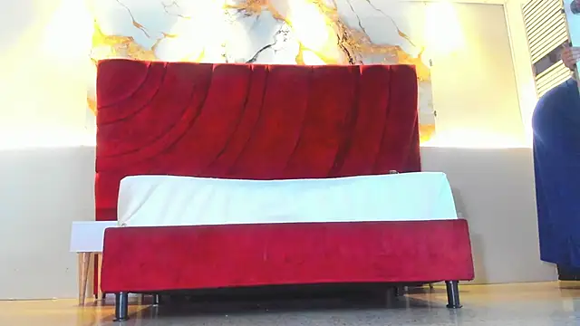 Snapshot of MAISE_HILL1 chatting on 10, 9, 2025 MAISE HILL1 online show from 10, 9, 2025