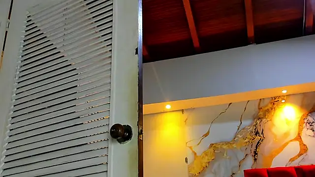 Snapshot of MAISE_HILL1 chatting on 6, 11, 2025 MAISE HILL1 online show from 6, 11, 2025