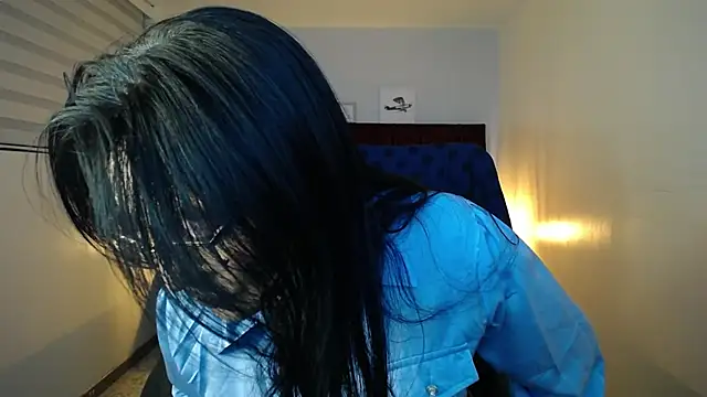 Snapshot of Zuzana21 chatting on 12, 2, 2025 Zuzana21 online show from 12, 2, 2025