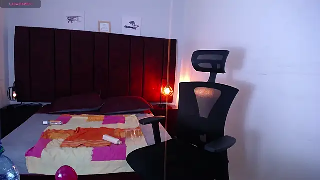 Snapshot of Zuzana21 chatting on 1, 3, 2025 Zuzana21 online show from 1, 3, 2025