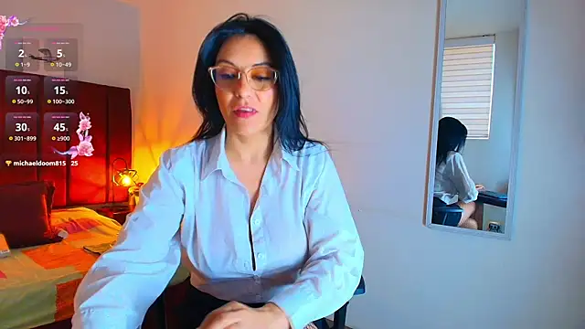 Snapshot of Zuzana21 chatting on 22, 9, 2025 Zuzana21 online show from 22, 9, 2025