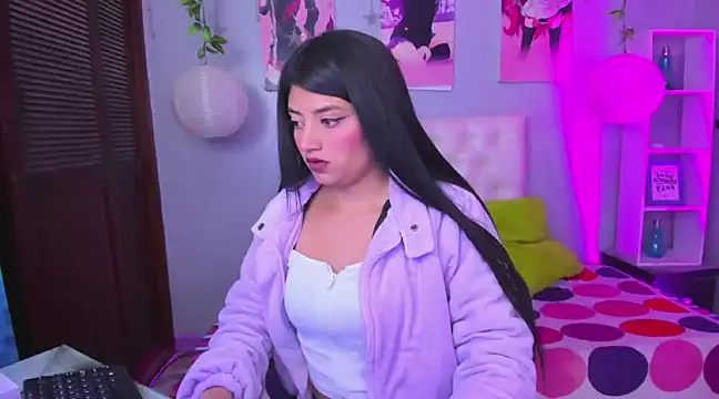 Lia Keen online show from 28, 1, 2025