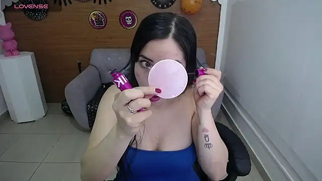 Chinatsu t online show from 17, 10, 2025