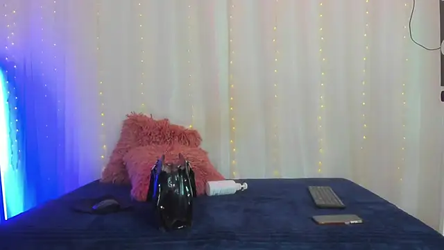 Snapshot of Itsme_Daniela chatting on 14, 12, 2024 Itsme Daniela online show from 14, 12, 2024