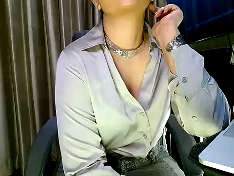 fabdemira online show from 24, 10, 2025